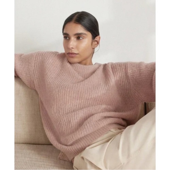Everlane Sweaters - Everlane Pink Alpaca Crew Sweater Size XS